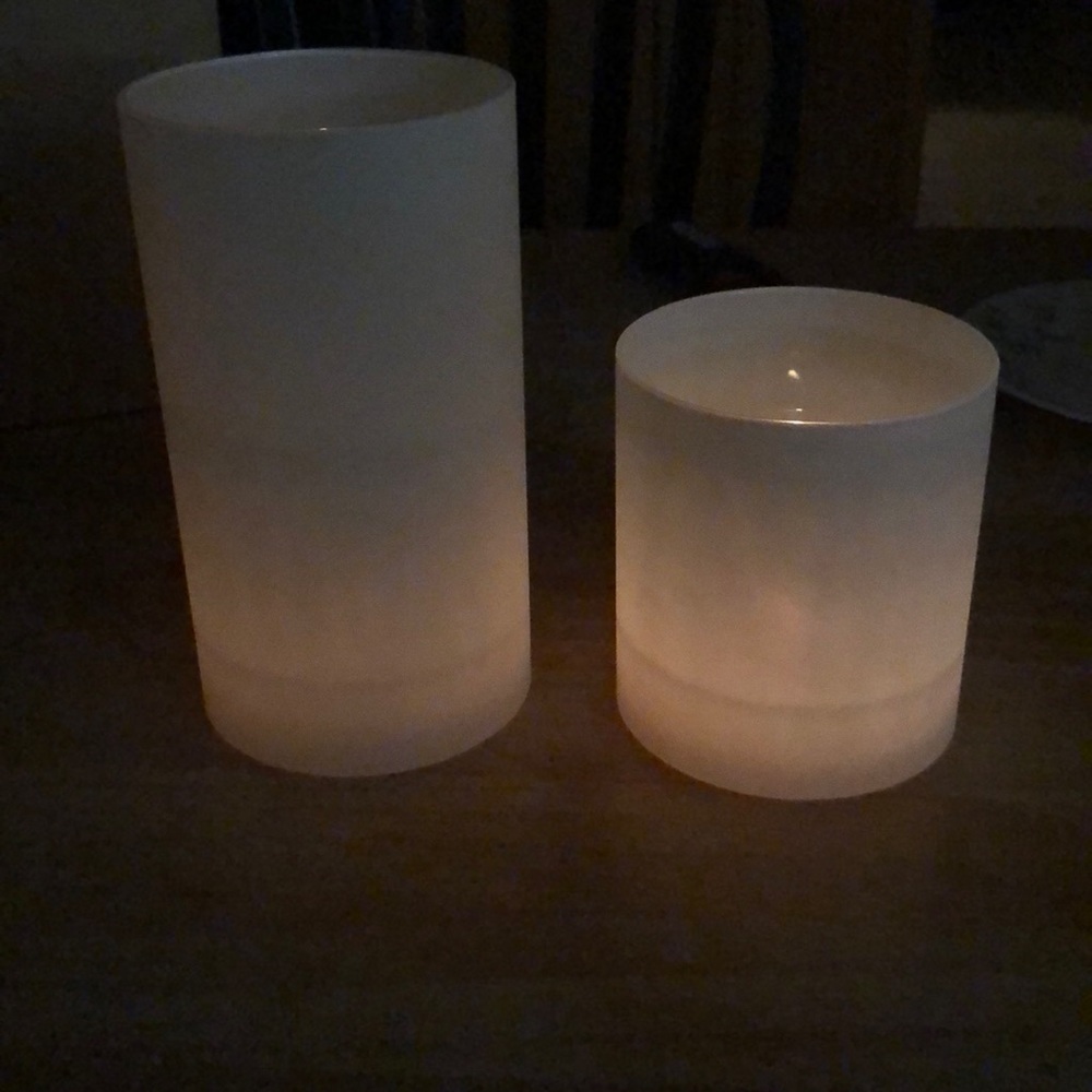 Ivory Glass Candle Chimney